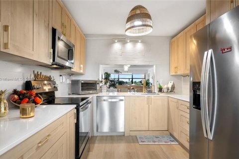 Condominio en venta en Sunrise, Florida, 2 dormitorios, 127.28 m2 № 1928883 - foto 11