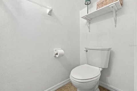 Townhouse in Pinellas Park, Florida 2 bedrooms, 117.89 sq.m. № 2425870 - photo 19
