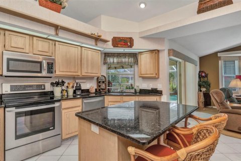 House in Port Charlotte, Florida 3 bedrooms, 192.49 sq.m. № 1636631 - photo 12