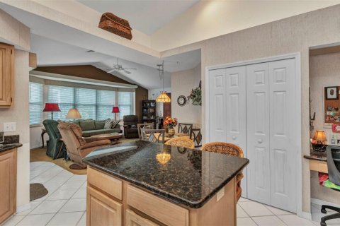 House in Port Charlotte, Florida 3 bedrooms, 192.49 sq.m. № 1636631 - photo 10