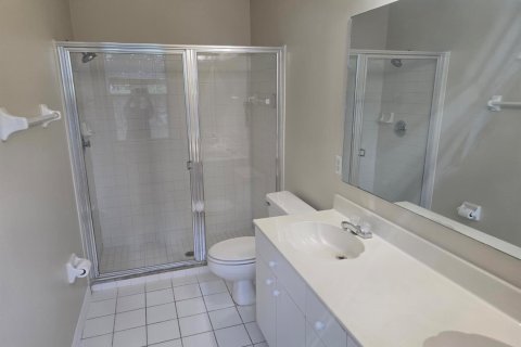 House in Port St. Lucie, Florida 3 bedrooms, 172.24 sq.m. № 2249651 - photo 12