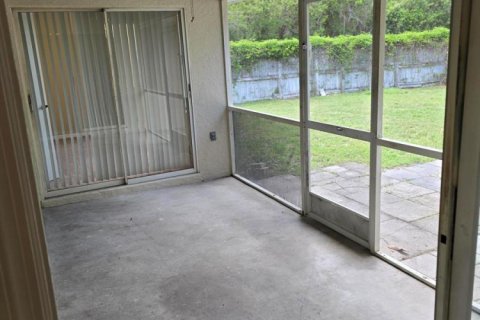 House in Port St. Lucie, Florida 3 bedrooms, 172.24 sq.m. № 2249651 - photo 18