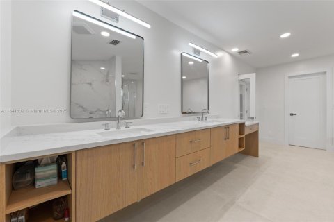 Casa en venta en Delray Beach, Florida, 5 dormitorios, 395.48 m2 № 1839124 - foto 27