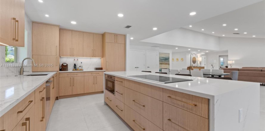 Casa en Delray Beach, Florida 5 dormitorios, 395.48 m2 № 1839124