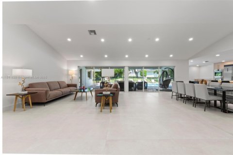 Casa en venta en Delray Beach, Florida, 5 dormitorios, 395.48 m2 № 1839124 - foto 3
