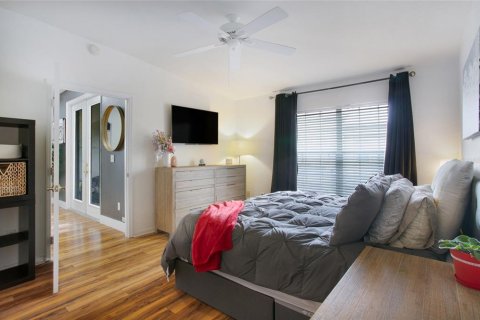 Condo in Kissimmee, Florida, 3 bedrooms  № 2093952 - photo 17