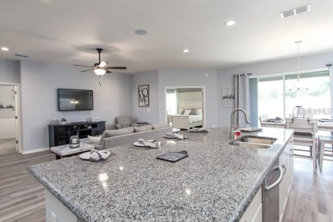 House in Lakeland, Florida 4 bedrooms, 188.5 sq.m. № 1902845 - photo 5