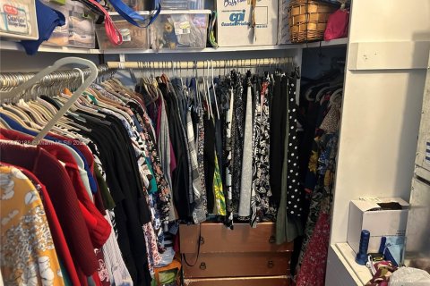 Condo in Oakland Park, Florida, 1 bedroom  № 1927788 - photo 10