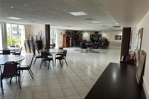 Condo in Oakland Park, Florida, 1 bedroom  № 1927788 - photo 19