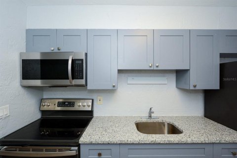 Appartement à louer à Bradenton, Floride: 2 chambres, 65.03 m2 № 2407055 - photo 7