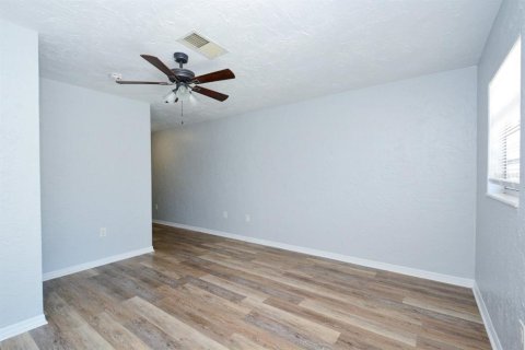 Appartement à louer à Bradenton, Floride: 2 chambres, 65.03 m2 № 2407055 - photo 3