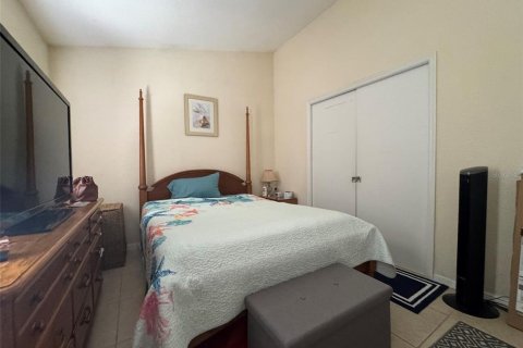 Immobilier commercial à vendre à Saint Petersburg, Floride: 6 chambres, 236.06 m2 № 1805550 - photo 20