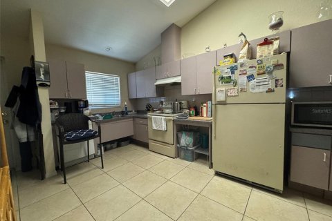 Immobilier commercial à vendre à Saint Petersburg, Floride: 6 chambres, 236.06 m2 № 1805550 - photo 10