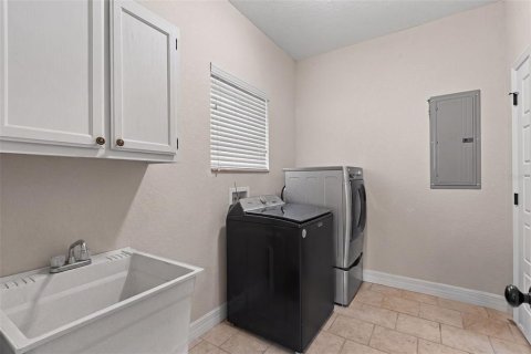 Casa en venta en Chiefland, Florida, 4 dormitorios, 212 m2 № 2304748 - foto 14