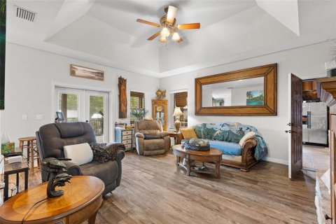 Casa en venta en Chiefland, Florida, 4 dormitorios, 212 m2 № 2304748 - foto 2