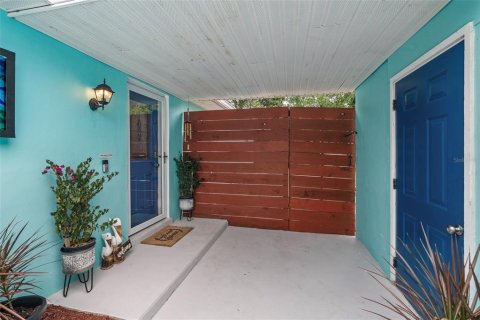 House in Palm Coast, Florida 5 bedrooms, 185.34 sq.m. № 1905489 - photo 4