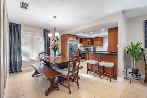 House in Palm Coast, Florida 5 bedrooms, 185.34 sq.m. № 1905489 - photo 15