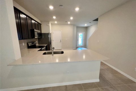 Adosado en alquiler en Kissimmee, Florida, 3 dormitorios, 157.84 m2 № 1876927 - foto 7