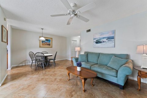 Condo in Jupiter, Florida, 1 bedroom  № 2181305 - photo 17
