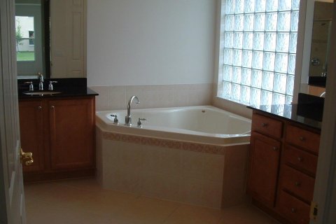 Casa en venta en Fort Myers, Florida, 4 dormitorios, 226.5 m2 № 2247849 - foto 18