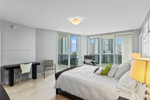 Condominio en venta en Hallandale Beach, Florida, 2 dormitorios, 165.55 m2 № 2004104 - foto 23