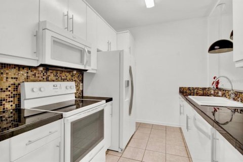Купить кондоминиум в Орландо, Флорида 7 комнат, 112.04м2, № 1447202 - фото 9