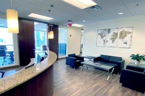 Propiedad comercial en alquiler en Orlando, Florida, 288.93 m2 № 1555061 - foto 2
