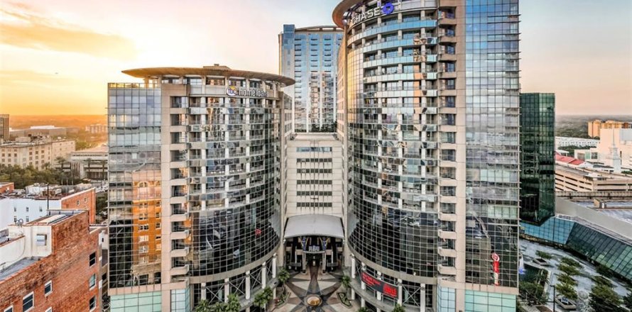 Propiedad comercial en Orlando, Florida 288.93 m2 № 1555061