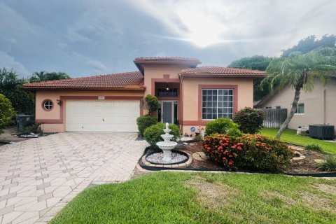 Casa en alquiler en Boca Raton, Florida, 3 dormitorios, 186.36 m2 № 1226031 - foto 1