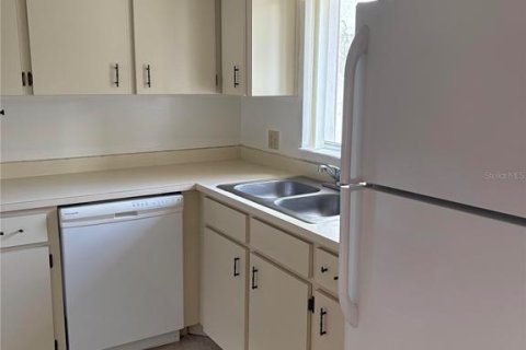 Copropriété à vendre à Winter Haven, Floride: 2 chambres, 116.31 m2 № 1817302 - photo 3
