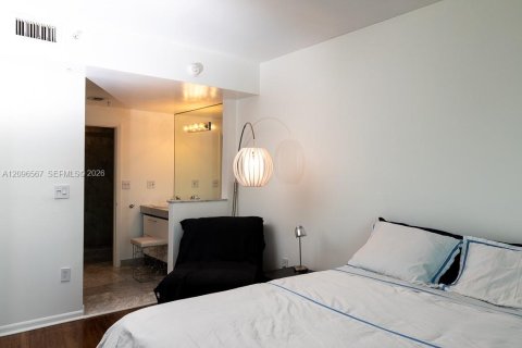 Copropriété à vendre à Miami Beach, Floride: 2 chambres, 125.05 m2 № 2399879 - photo 12