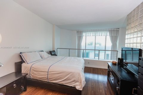 Copropriété à vendre à Miami Beach, Floride: 2 chambres, 125.05 m2 № 2399879 - photo 9