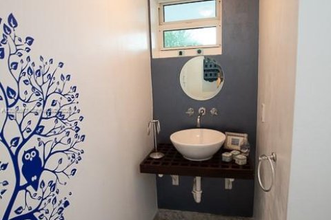 Copropriété à vendre à Miami Beach, Floride: 2 chambres, 125.05 m2 № 2399879 - photo 23