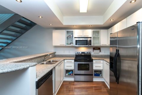 Copropriété à vendre à Miami Beach, Floride: 2 chambres, 125.05 m2 № 2399879 - photo 6