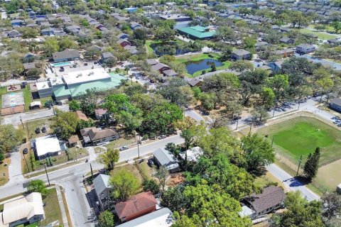 Villa ou maison à vendre à Tampa, Floride: 3 chambres, 89.19 m2 № 1550380 - photo 10