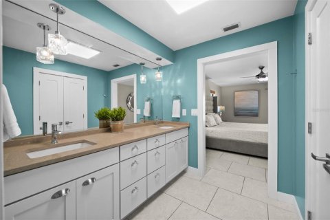 Casa en venta en Cape Coral, Florida, 3 dormitorios, 214.23 m2 № 1717265 - foto 26