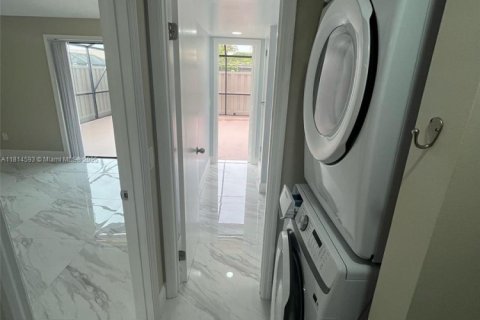 Townhouse in Palm Beach Gardens, Florida 3 bedrooms, 118.54 sq.m. № 1768203 - photo 21