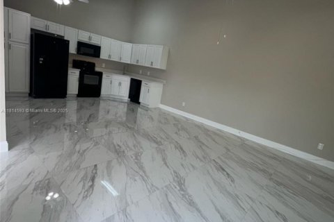 Townhouse in Palm Beach Gardens, Florida 3 bedrooms, 118.54 sq.m. № 1768203 - photo 14