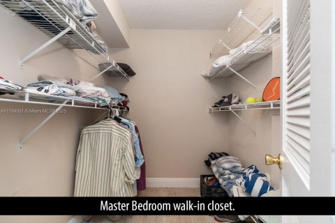 Condo in Delray Beach, Florida, 2 bedrooms № 1979343 - photo 18