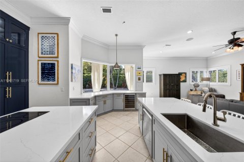 Купить виллу или дом в Майами, Флорида 5 спален, 277.41м2, № 1999338 - фото 25