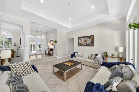 Купить виллу или дом в Майами, Флорида 5 спален, 277.41м2, № 1999338 - фото 13