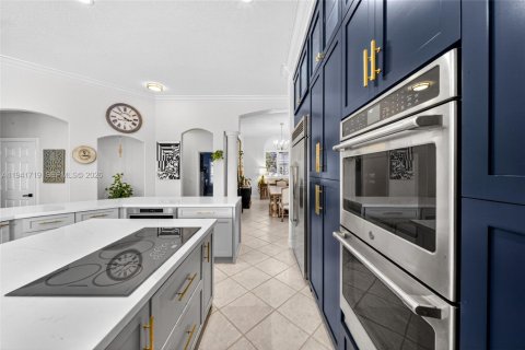 Купить виллу или дом в Майами, Флорида 5 спален, 277.41м2, № 1999338 - фото 21