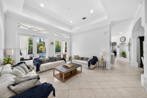 Купить виллу или дом в Майами, Флорида 5 спален, 277.41м2, № 1999338 - фото 11
