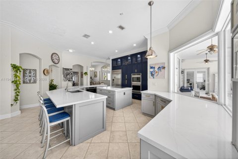 Купить виллу или дом в Майами, Флорида 5 спален, 277.41м2, № 1999338 - фото 17