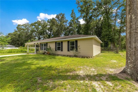 Villa ou maison à louer à Ocala, Floride: 3 chambres, 118.82 m2 № 2148891 - photo 2