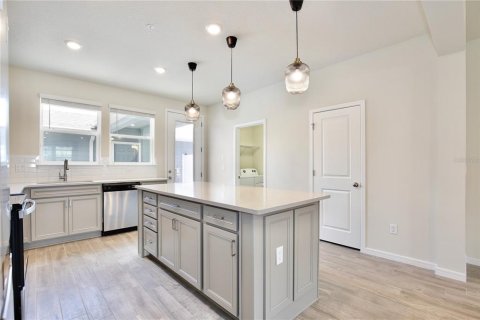 Adosado en alquiler en Orlando, Florida, 3 dormitorios, 150.5 m2 № 1909994 - foto 5
