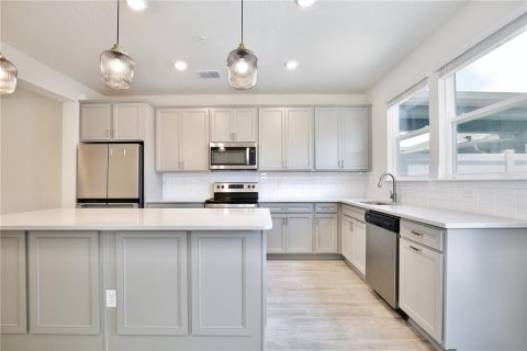 Adosado en alquiler en Orlando, Florida, 3 dormitorios, 150.5 m2 № 1909994 - foto 6