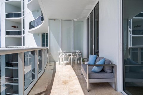 Снять в аренду кондоминиум в Санни-Айлс-Бич, Флорида 3 спальни, 183.85м2, № 1959443 - фото 21