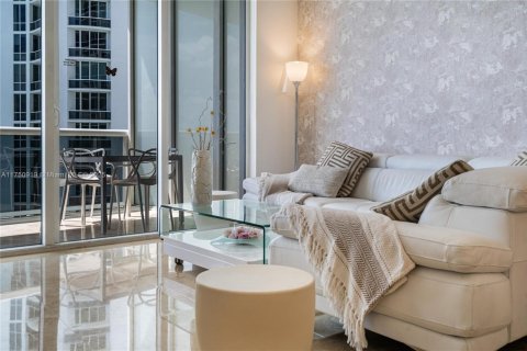 Снять в аренду кондоминиум в Санни-Айлс-Бич, Флорида 3 спальни, 183.85м2, № 1959443 - фото 18