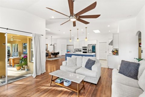Casa en venta en Rockledge, Florida, 4 dormitorios, 210.24 m2 № 1716718 - foto 12